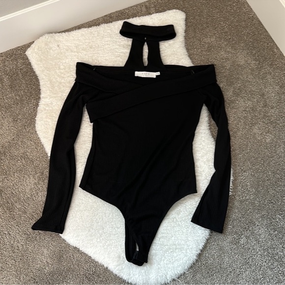 Astr Tops - ASTR The Lable Long Sleeve Choker Black Bodysuit